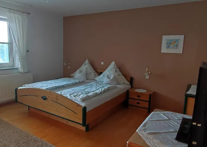 Fenzl Gospodarstwo agroturystyczne *